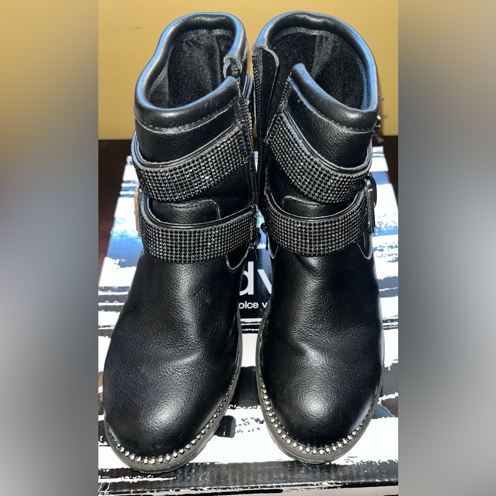 Dolce Vita Girls’ Motorcycle Boots
Size 1